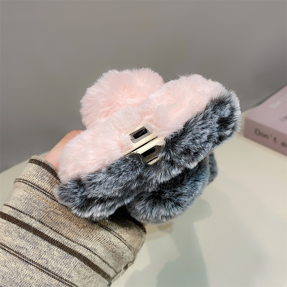 Cute Rabbit Ears Fluffy Stand  - Samsung Galaxy S24 评论和价格